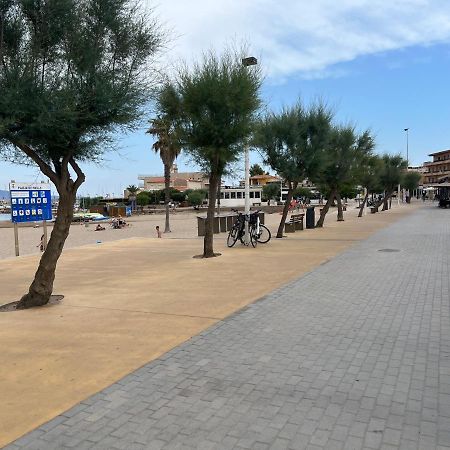 Apartamento En La Playa. Free Parking. Free Wifi L' Escala Esterno foto