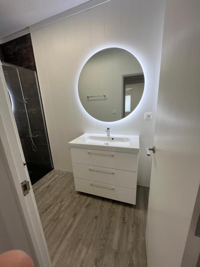 Apartamento En La Playa. Free Parking. Free Wifi L' Escala Esterno foto