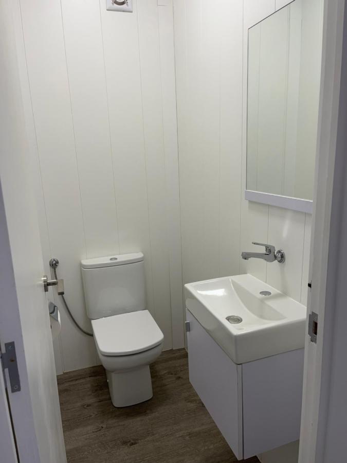 Apartamento En La Playa. Free Parking. Free Wifi L' Escala Esterno foto